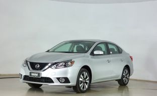 Nissan • Sentra