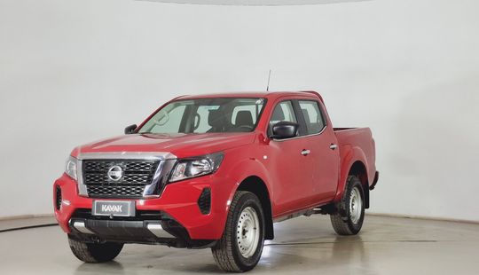 Nissan • Navara