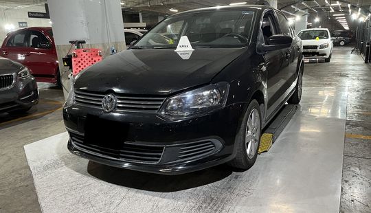 Volkswagen • Vento