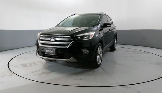 Ford • Escape