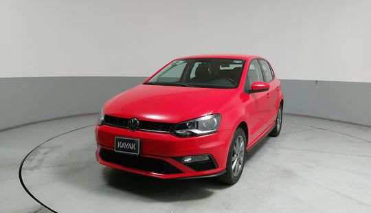 Volkswagen • Polo