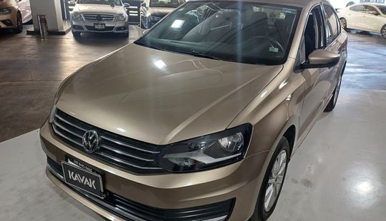 Volkswagen • Vento