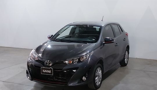 Toyota • Yaris