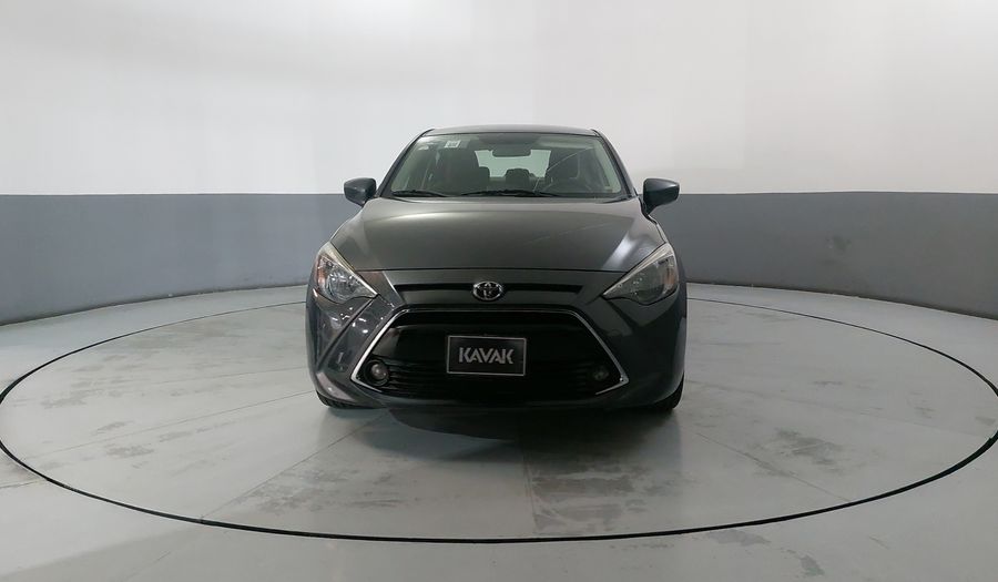 Toyota Yaris 1.5 R XLE AT Sedan 2016