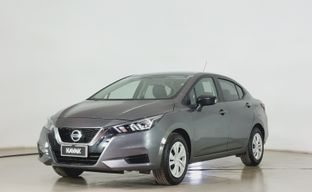 Nissan • Versa