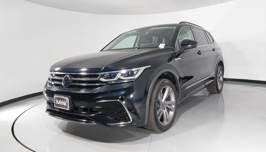 Volkswagen • Tiguan