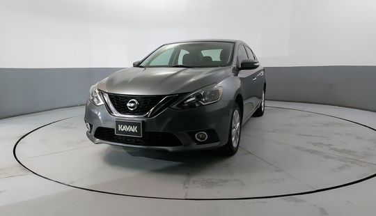 Nissan • Sentra