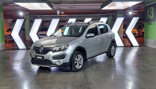 Renault • Sandero Stepway