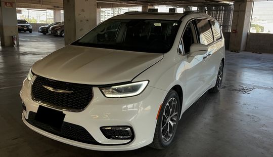 Chrysler • Pacifica