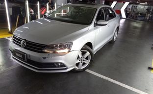 Volkswagen • Vento