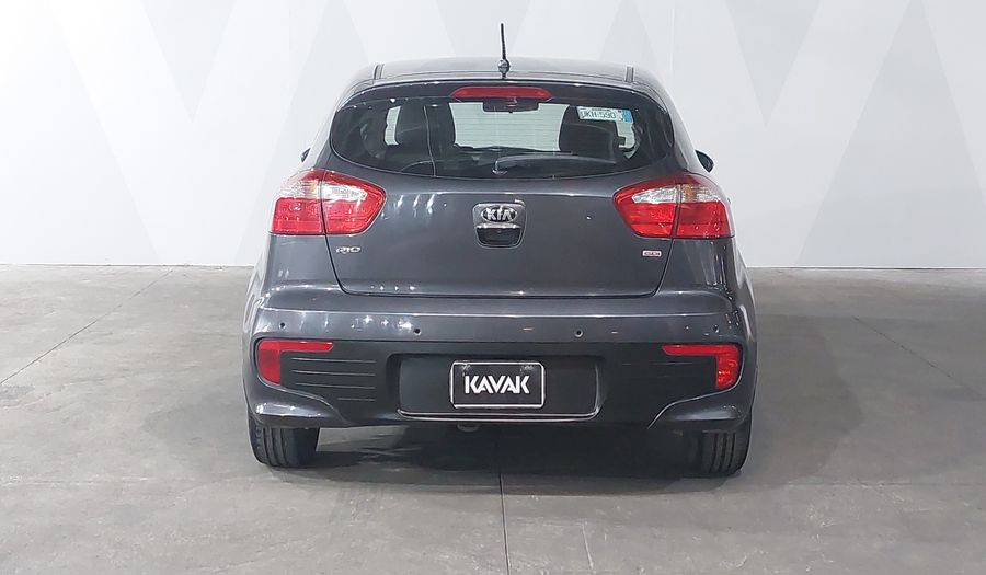 Kia Rio 1.6 EX MT Hatchback 2017