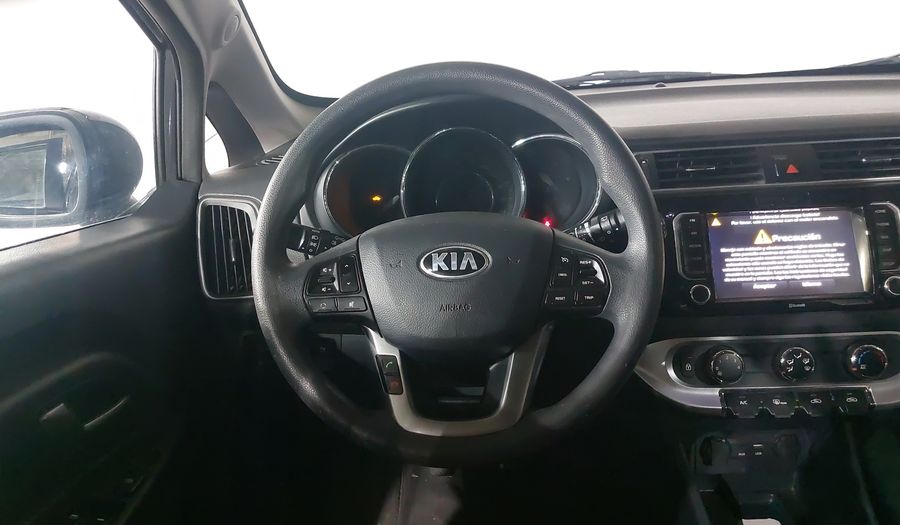 Kia Rio 1.6 EX MT Hatchback 2017