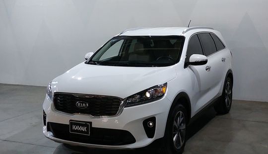 Kia • Sorento