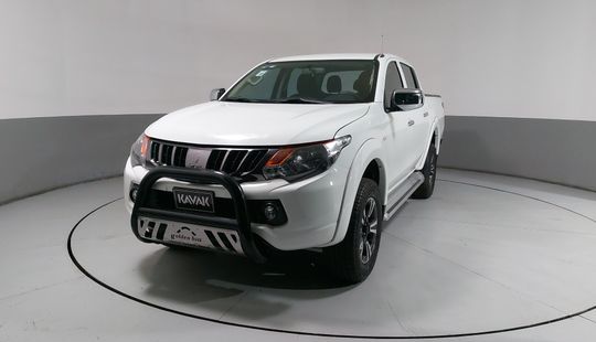 Mitsubishi • L200