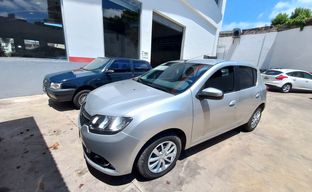 Renault • Sandero