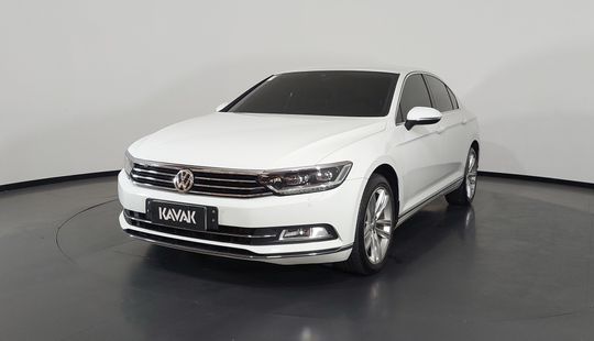 Volkswagen Passat TSI BLUEMOTION HIGHLINE DSG-2017