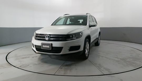 Volkswagen • Tiguan