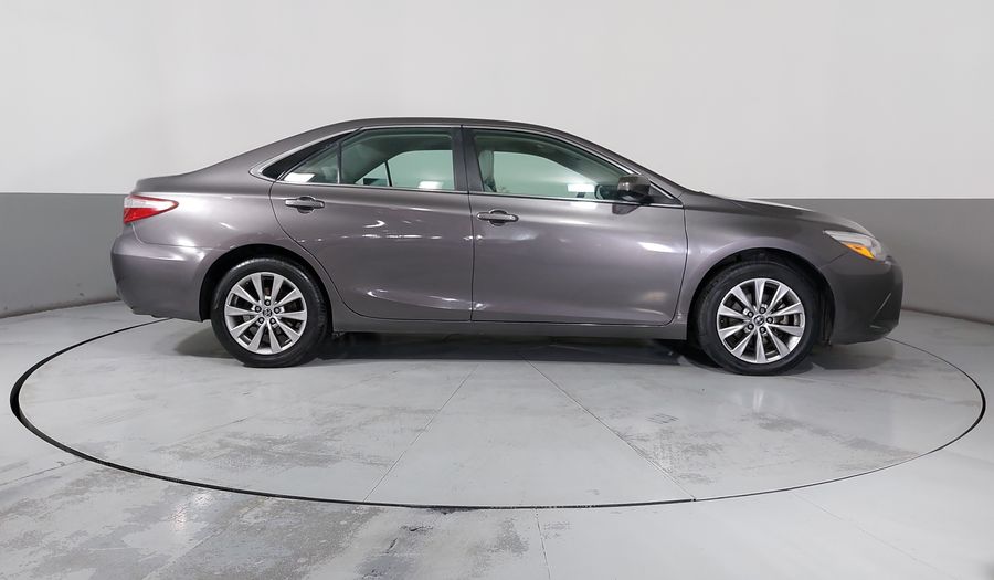 Toyota Camry 2.5 XLE NAVI L4 6AT Sedan 2015