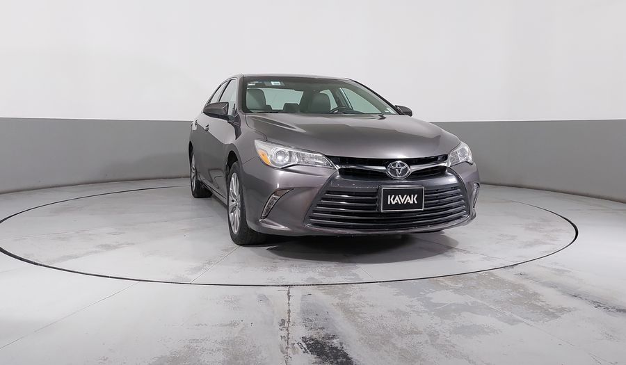 Toyota Camry 2.5 XLE NAVI L4 6AT Sedan 2015