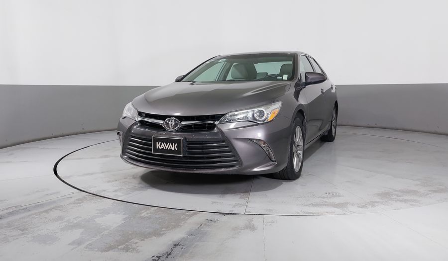 Toyota Camry 2.5 XLE NAVI L4 6AT Sedan 2015