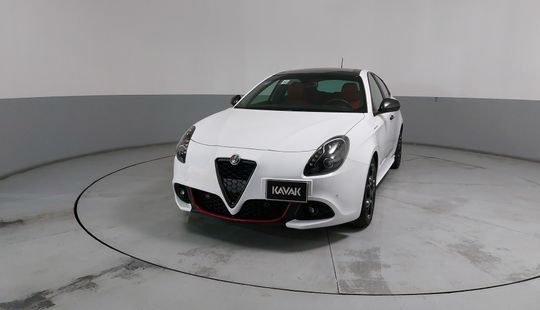 Alfa Romeo • Giulietta