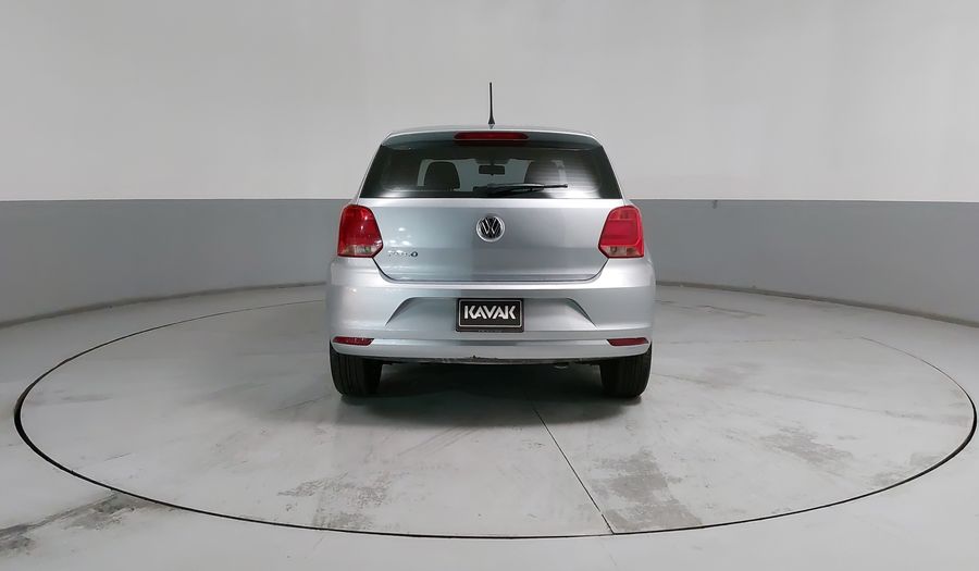 Volkswagen Polo 1.6 MT Hatchback 2015