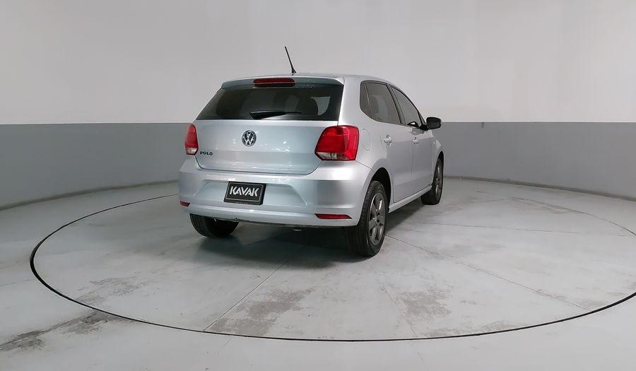 Volkswagen Polo 1.6 MT Hatchback 2015