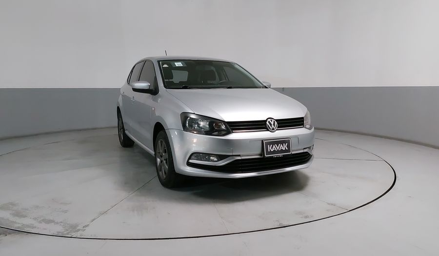 Volkswagen Polo 1.6 MT Hatchback 2015