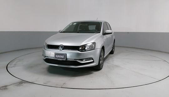 Volkswagen • Polo