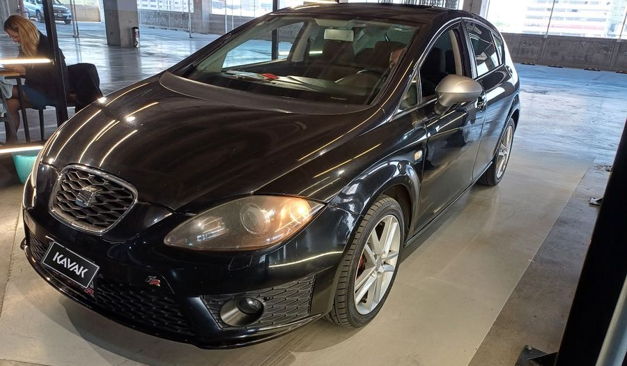 Seat Leon 1.8 TSI FR MT Hatchback 2013