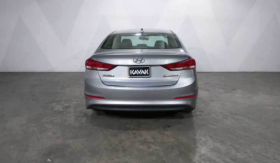 Hyundai Elantra 2.0 LIMITED TECH NAVI AT Sedan 2017