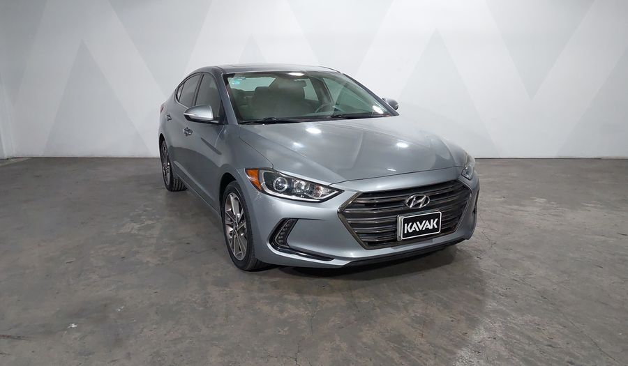 Hyundai Elantra 2.0 LIMITED TECH NAVI AT Sedan 2017