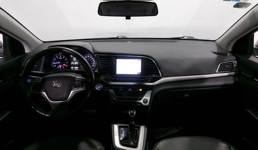 Hyundai Elantra 2.0 LIMITED TECH NAVI AT Sedan 2017