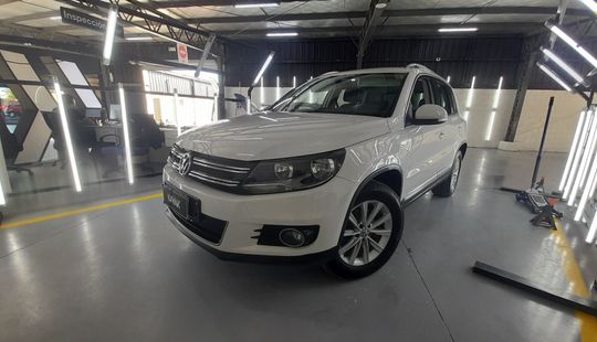 Volkswagen • Tiguan