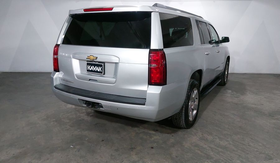 Chevrolet Suburban 5.3 C LT AT Suv 2016