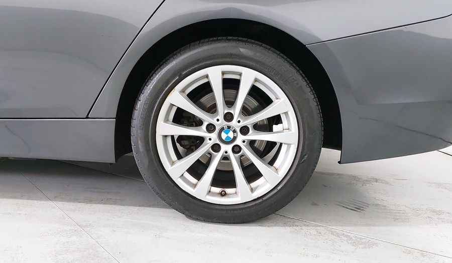 Bmw Serie 3 2.0 320IA Sedan 2016