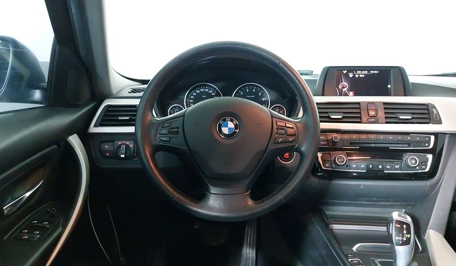 Bmw Serie 3 2.0 320IA Sedan 2016