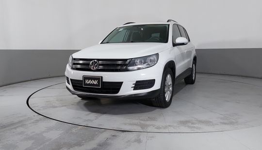 Volkswagen • Tiguan