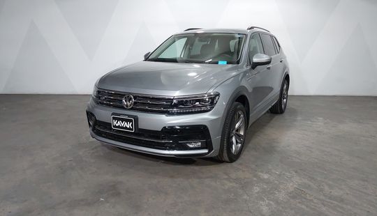 Volkswagen • Tiguan