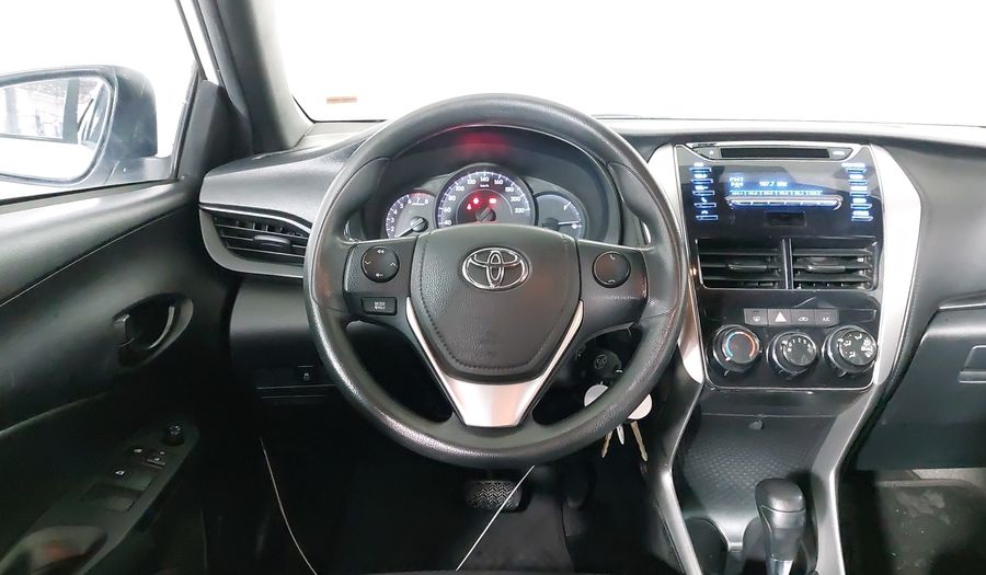 Toyota Yaris 1.5 CORE AUTO Hatchback 2019