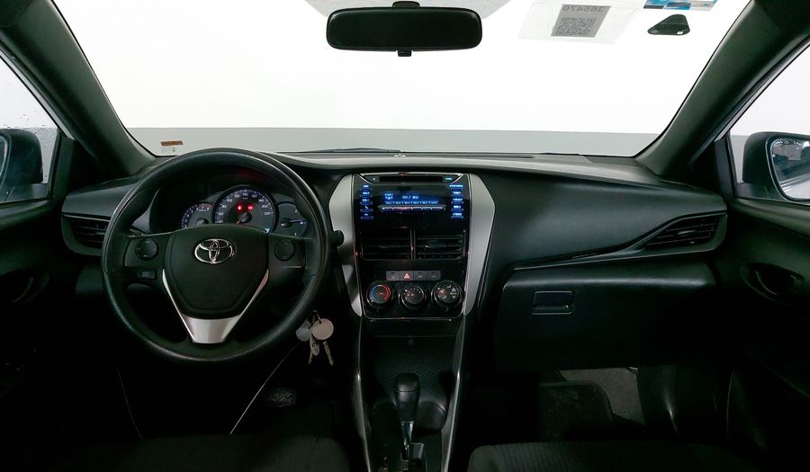 Toyota Yaris 1.5 CORE AUTO Hatchback 2019