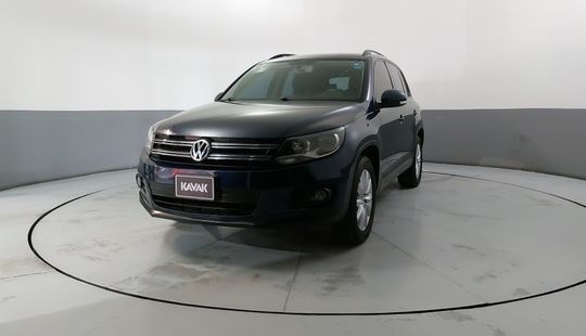 Volkswagen • Tiguan