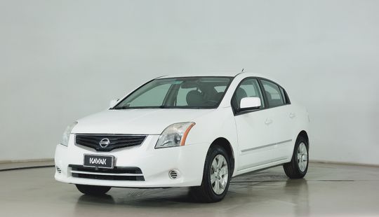 Nissan • Sentra