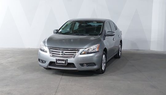 Nissan • Sentra