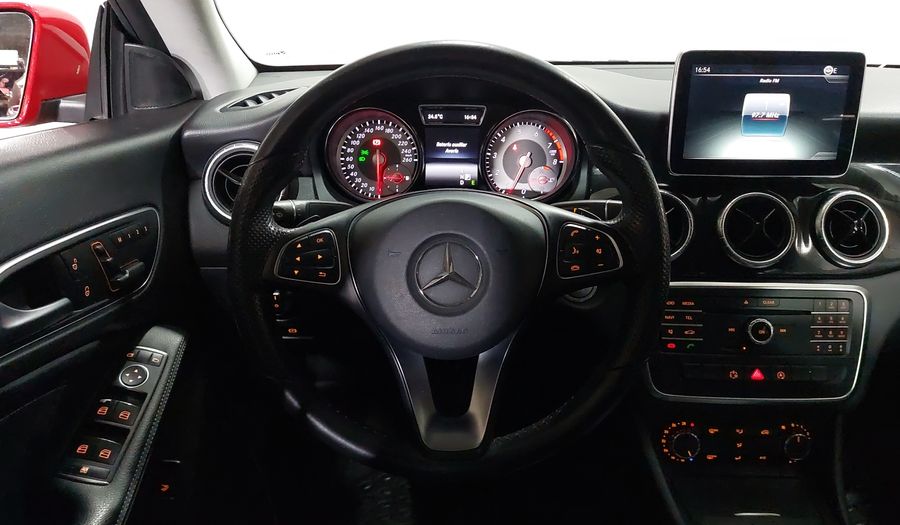 Mercedes Benz Clase Cla 1.6 CLA 200 CGI SPORT AT Coupe 2016