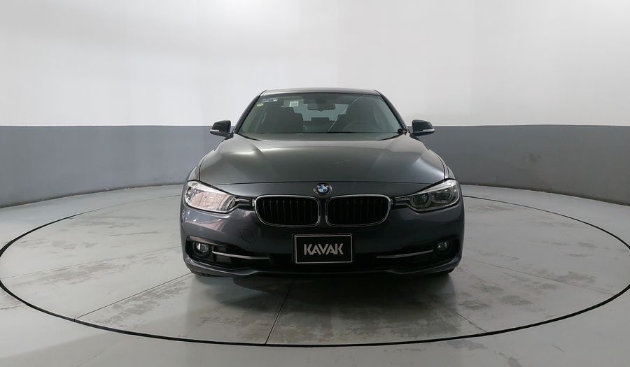 Bmw Serie 3 2.0 330IA SPORT LINE Sedan 2016