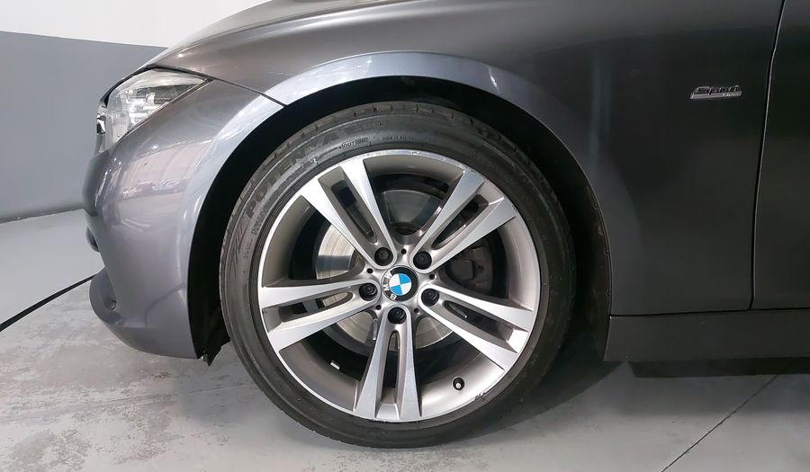 Bmw Serie 3 2.0 330IA SPORT LINE Sedan 2016