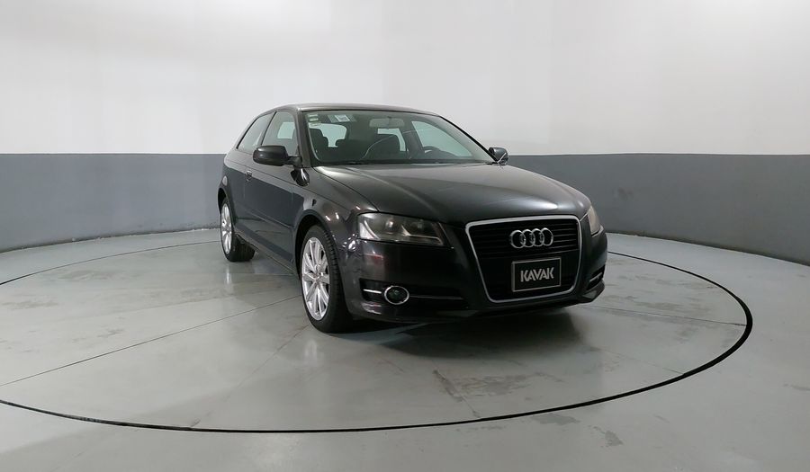 Audi A3 1.4 TFSI AMBIENTE PLUS S TRONIC Hatchback 2012