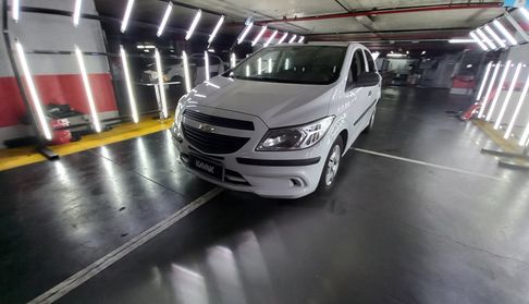 Chevrolet Onix 1.4 JOY LS MT Hatchback 2016