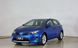 Toyota • Auris